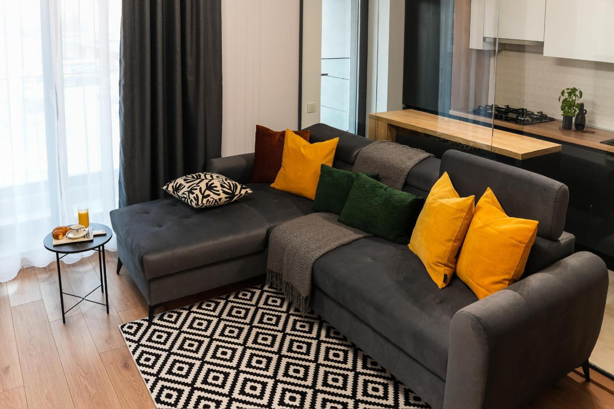 Sandra - Park-View Apt With Balcony & Parking Bucarest Esterno foto
